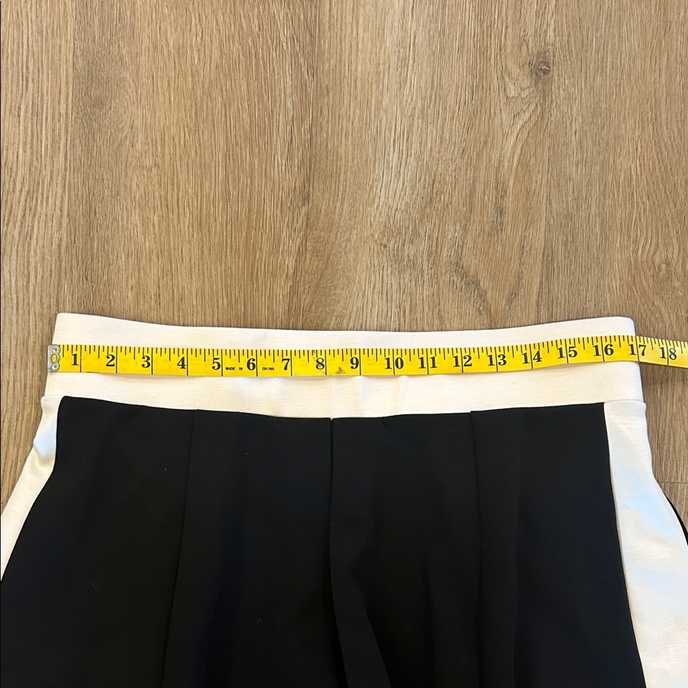 Emily McCarthy Chic Black and White Women's Mini Skirt Size L - Picture 7 of 8